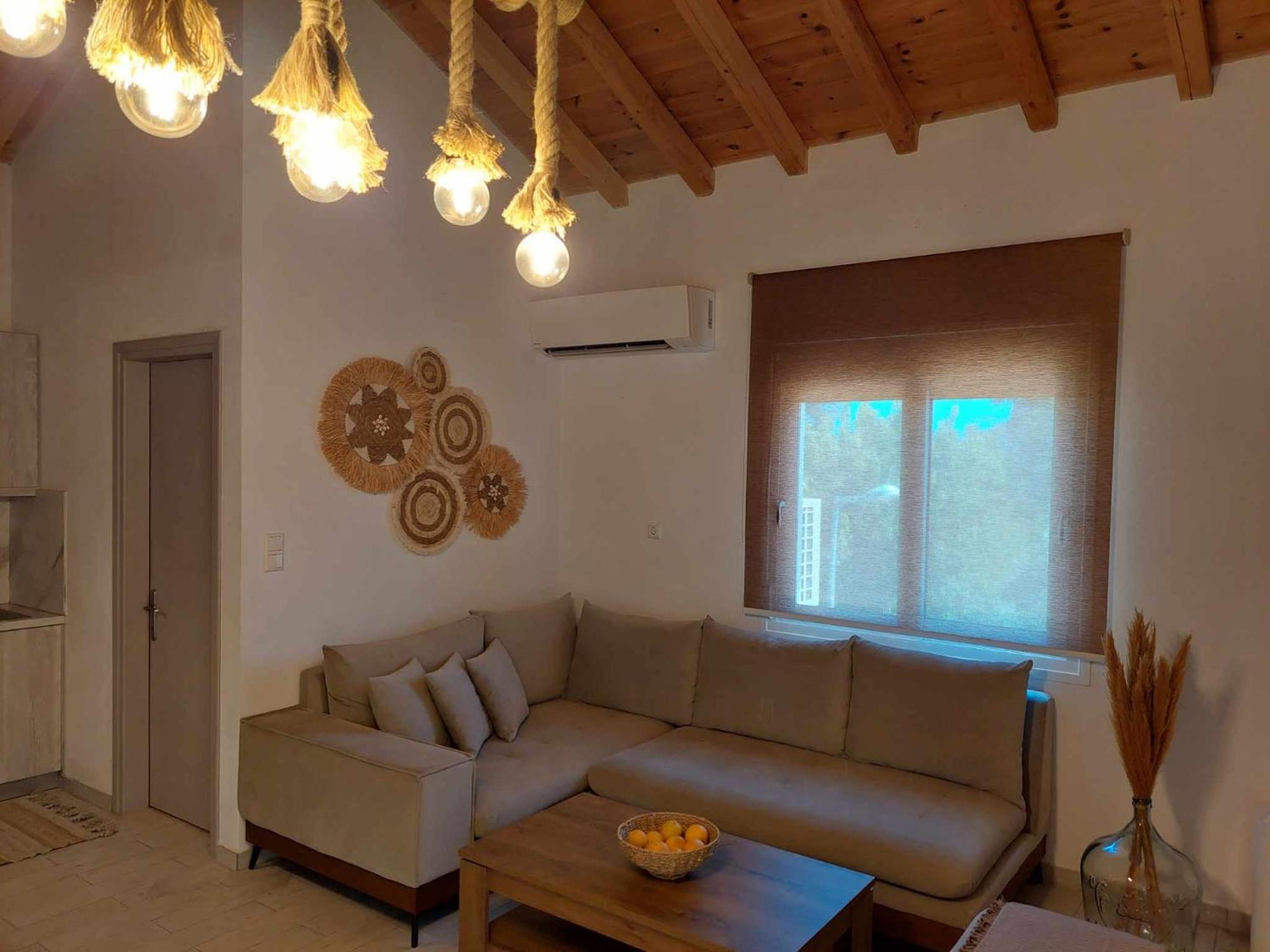 Maya Apartments, Modern And Convenient Apartments With Private Parking Skiathos Town Exterior foto