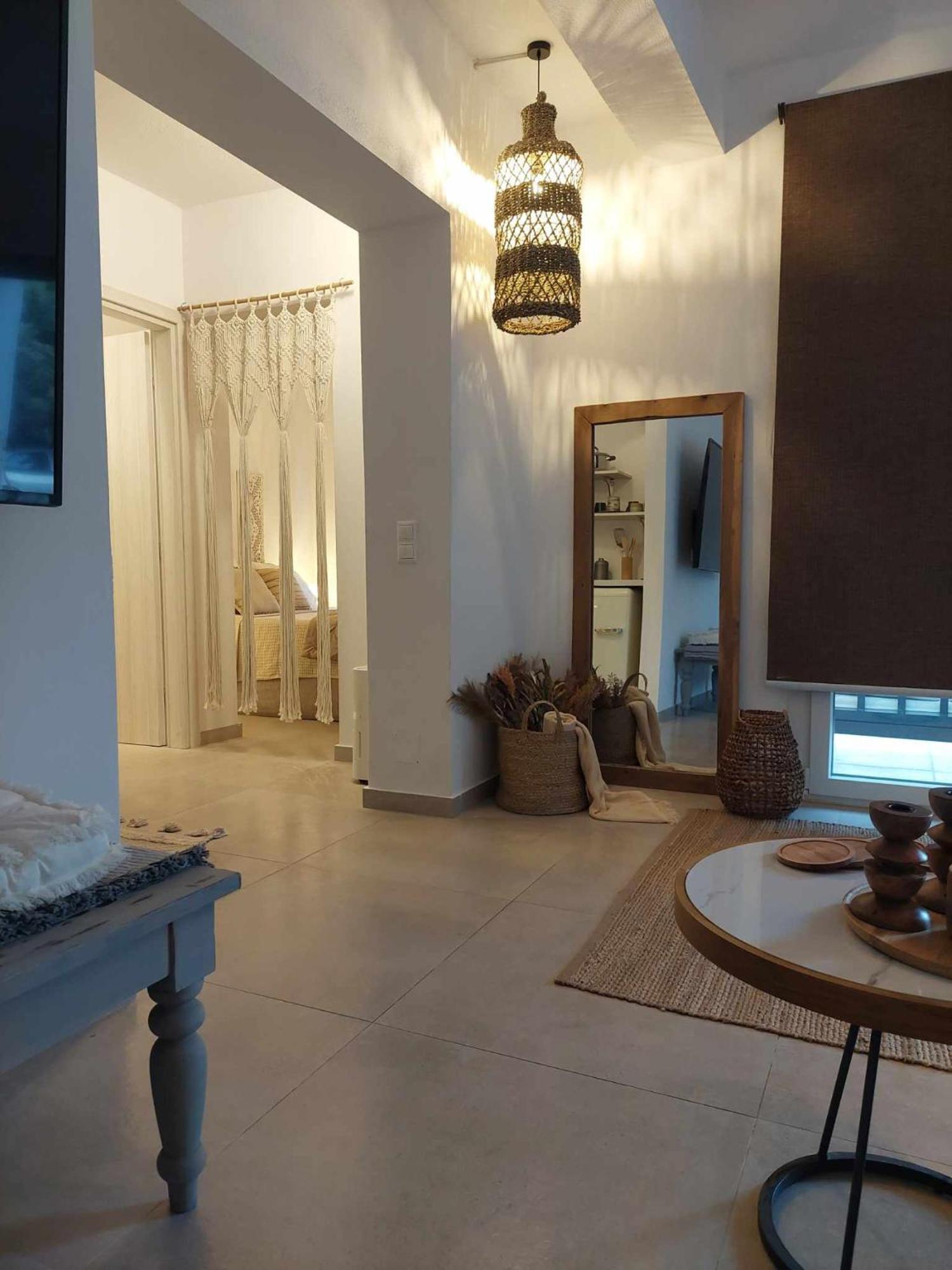 Maya Apartments, Modern And Convenient Apartments With Private Parking Skiathos Town Exterior foto