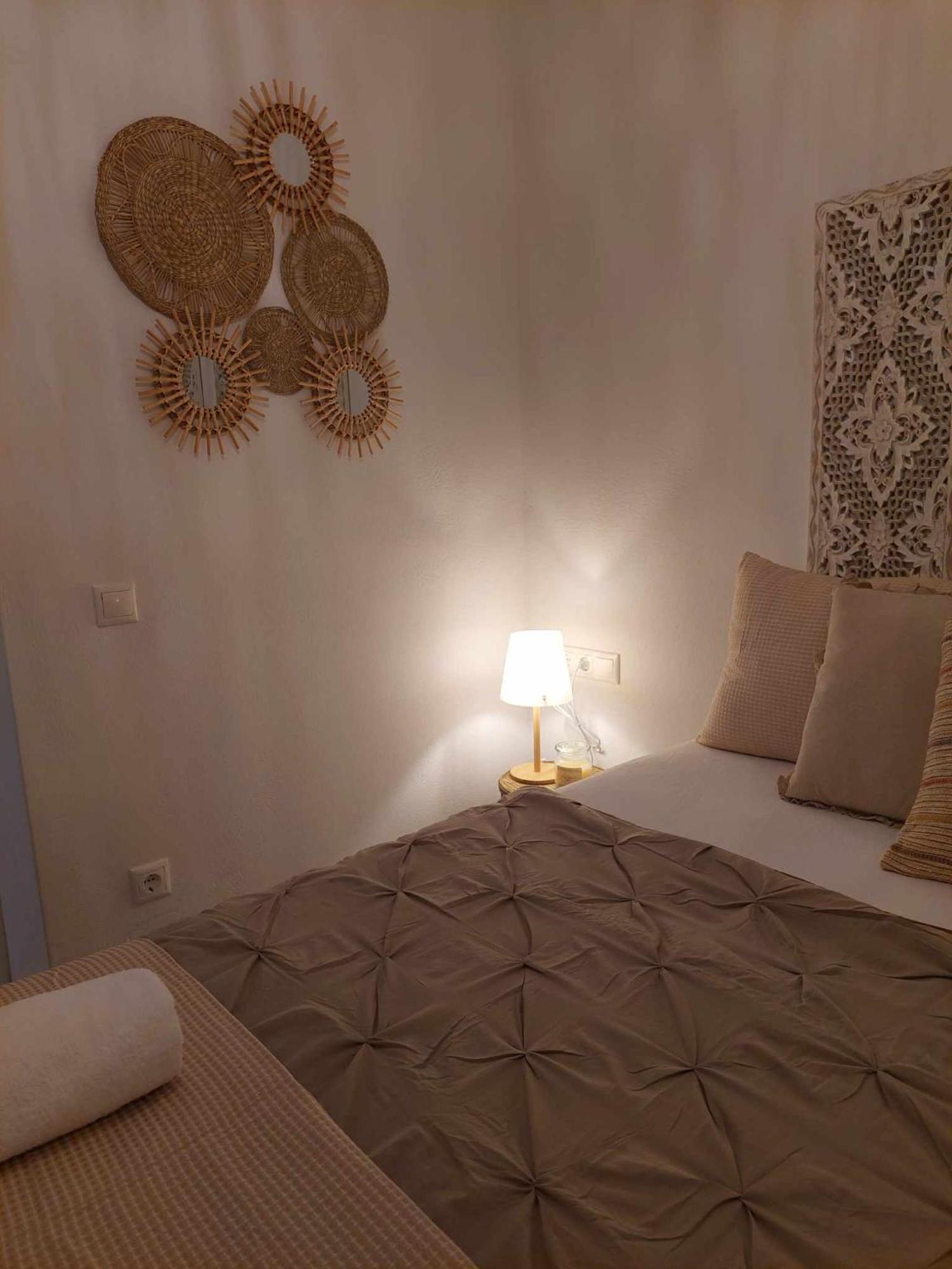 Maya Apartments, Modern And Convenient Apartments With Private Parking Skiathos Town Exterior foto